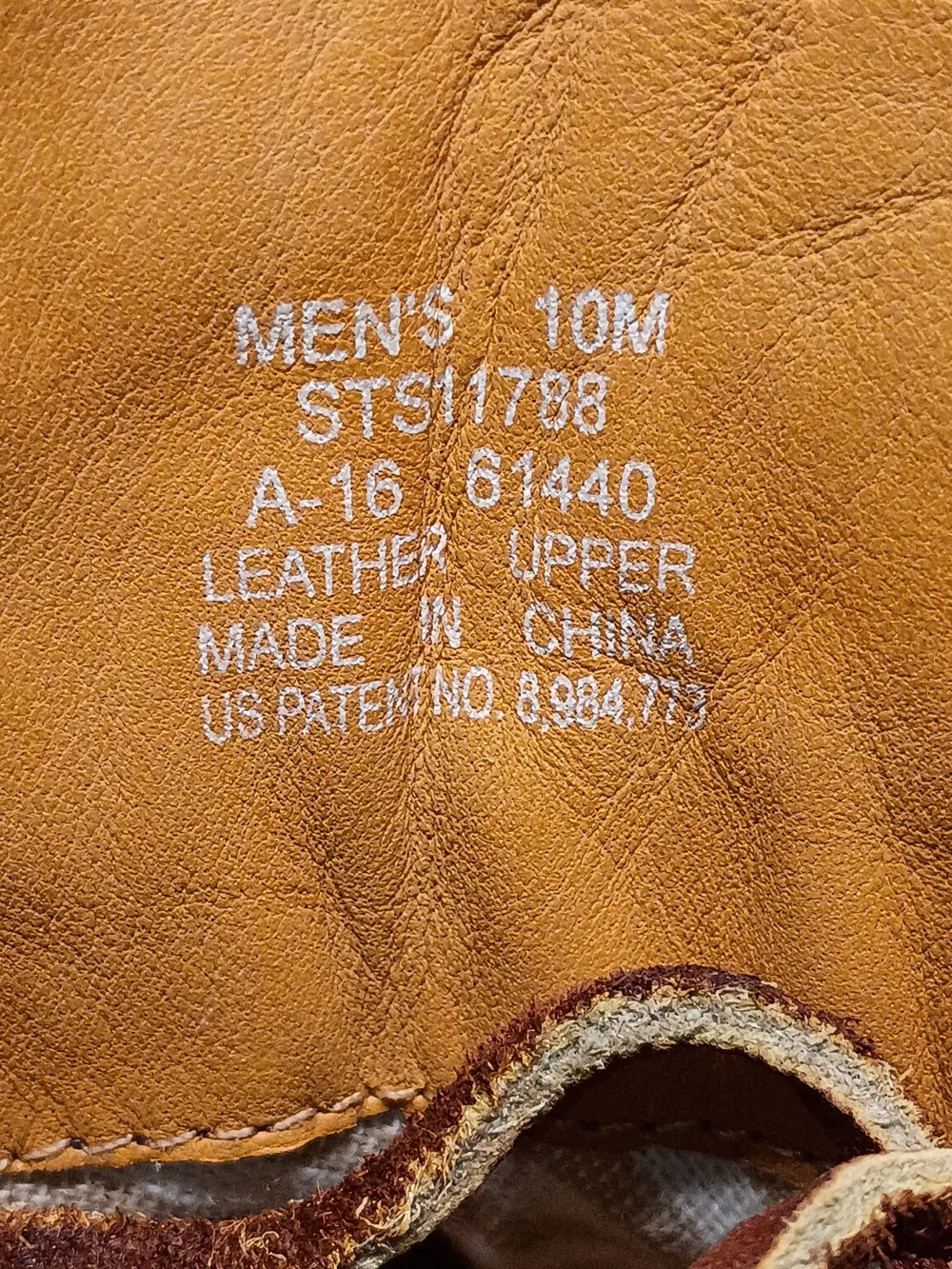 Sperry GOLD CUP Men's 10M Cognac Leather Lace-Up Boat Sneakers. Like NEW.